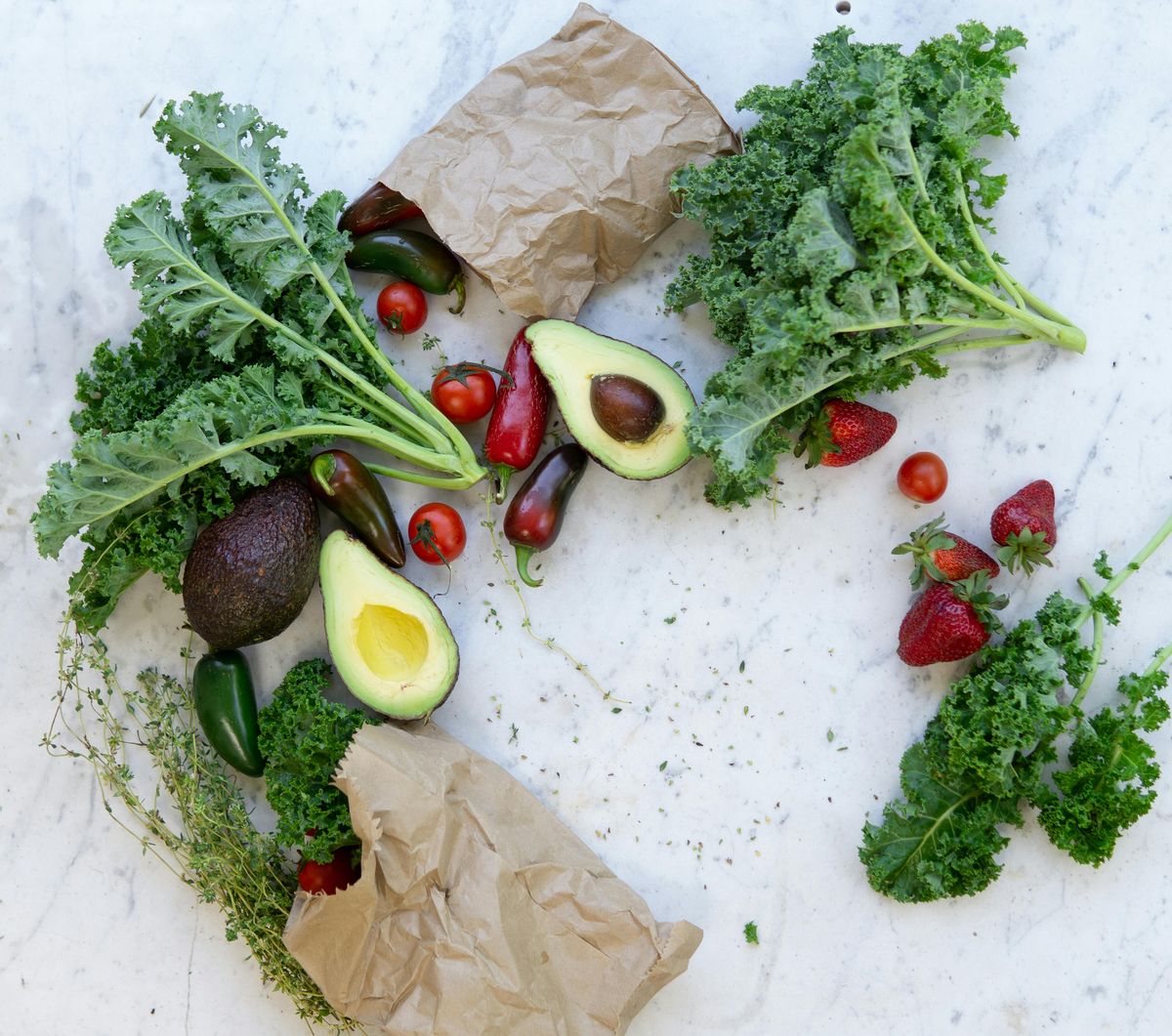 Avocados, Erdbeeren und Grünkohl