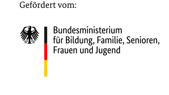 Grafik mit dem Satz "Gefördert von" und dem Logo des Bundesministeriums für Frauen, Familie, Senioren, Jugend und Bildung